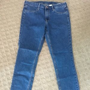 H & M Women's Straight Legged Jeans